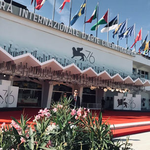 Festival de Veneza 2025: glamour, narrativa e questões jurídicas na moda