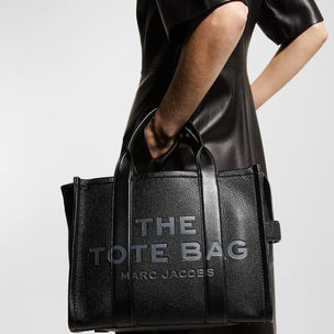 LVMH busca oferta de U$1 bilhão para comprar Marc Jacobs