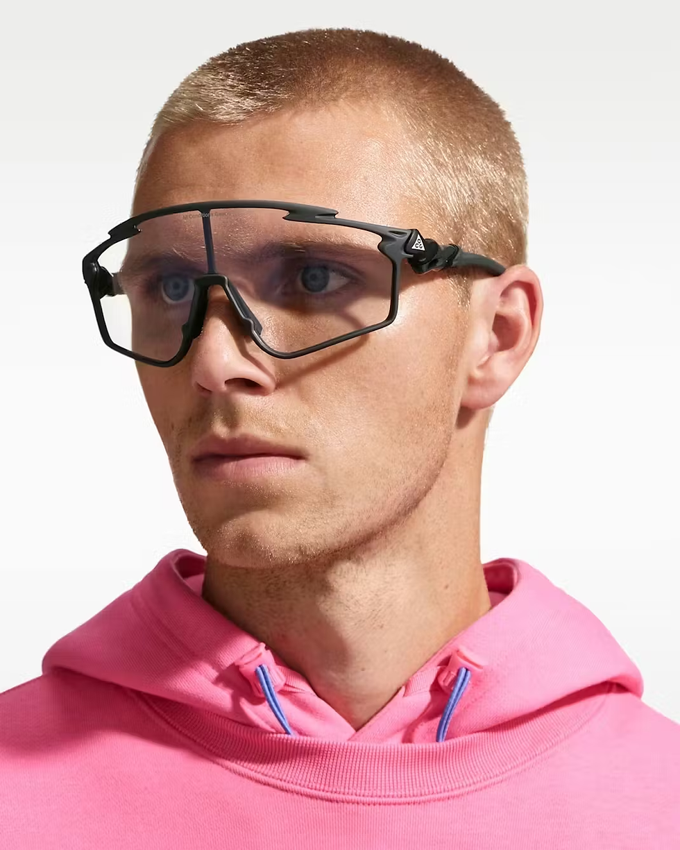 Linha Nike ACG investe em tecnologia vestível e traz novos desafios jurídicos na moda esportiva