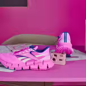 Reebok lança collab com Barbie