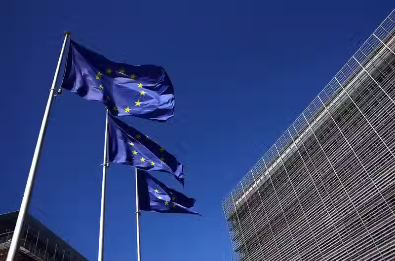 Novo acordo comercial entre União Europeia e EUA pode impactar a indústria da moda global
