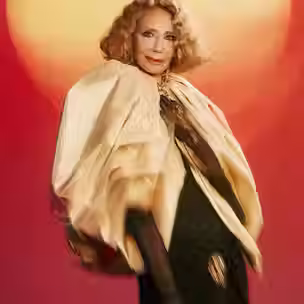 Collab da Zara com Marisa Berenson transforma storytelling, herança cultural e propriedade intelectual em estratégia
