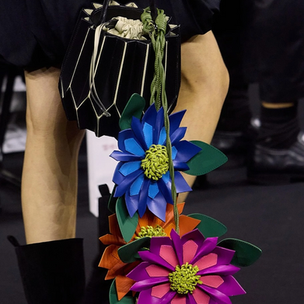 Ryzí estreia collab internacional com Greedilous na Seoul Fashion Week 2025