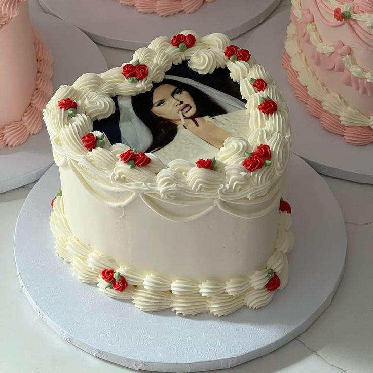 Heart Frame Cake