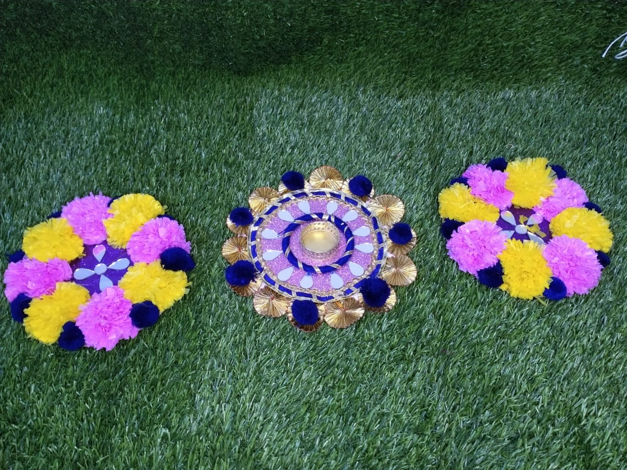 Circular rangoli set