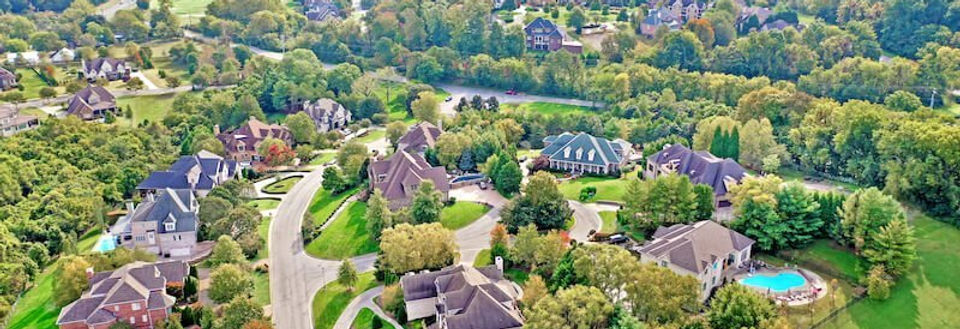 LaVegne-Tennessee-header_edited.jpg