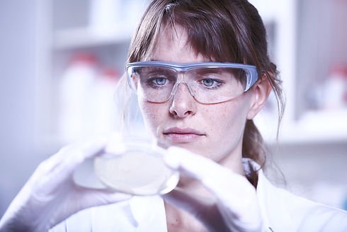 Female%20Scientist_edited.jpg