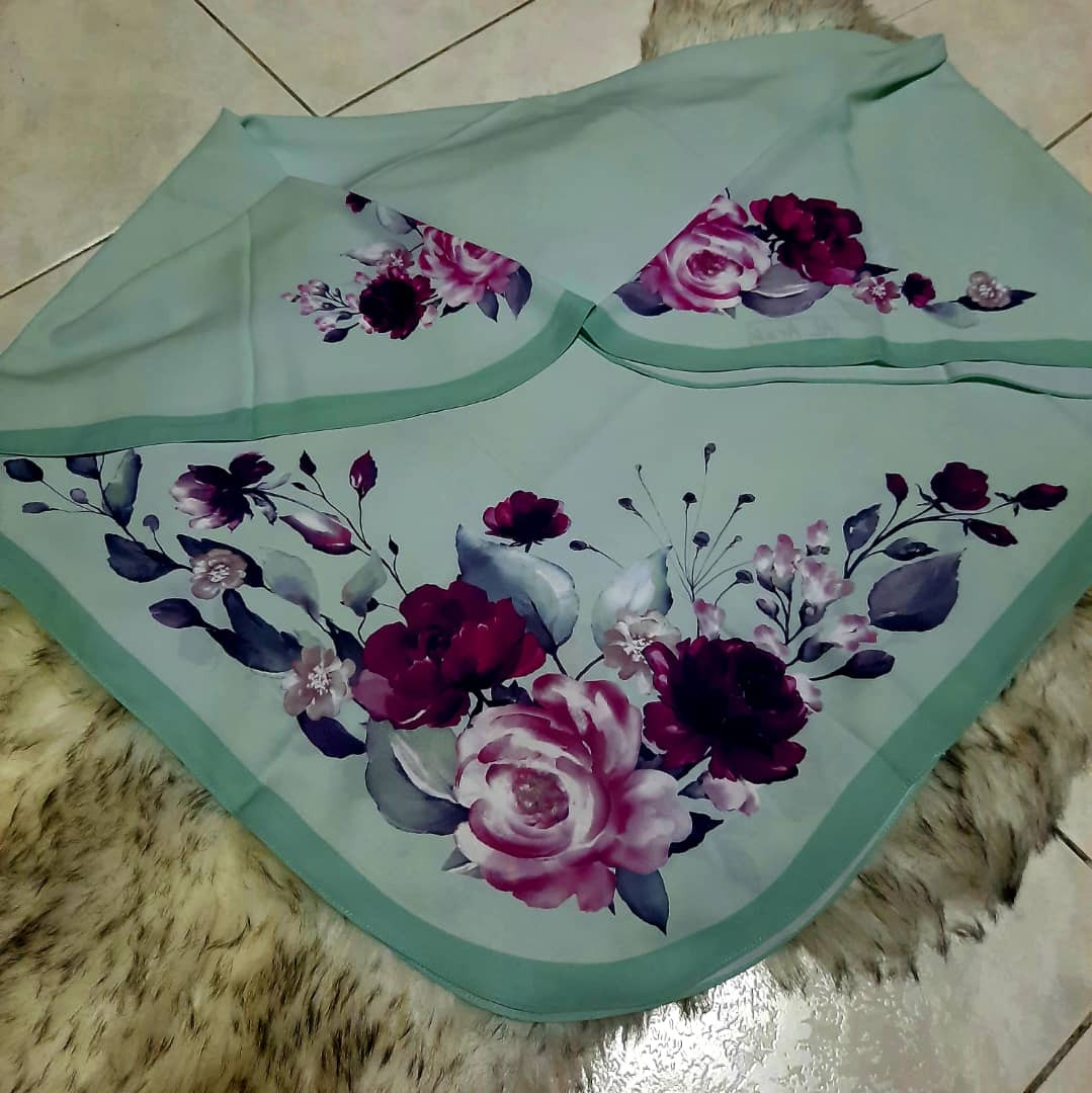 Seafoam Flowering Scarf ❤