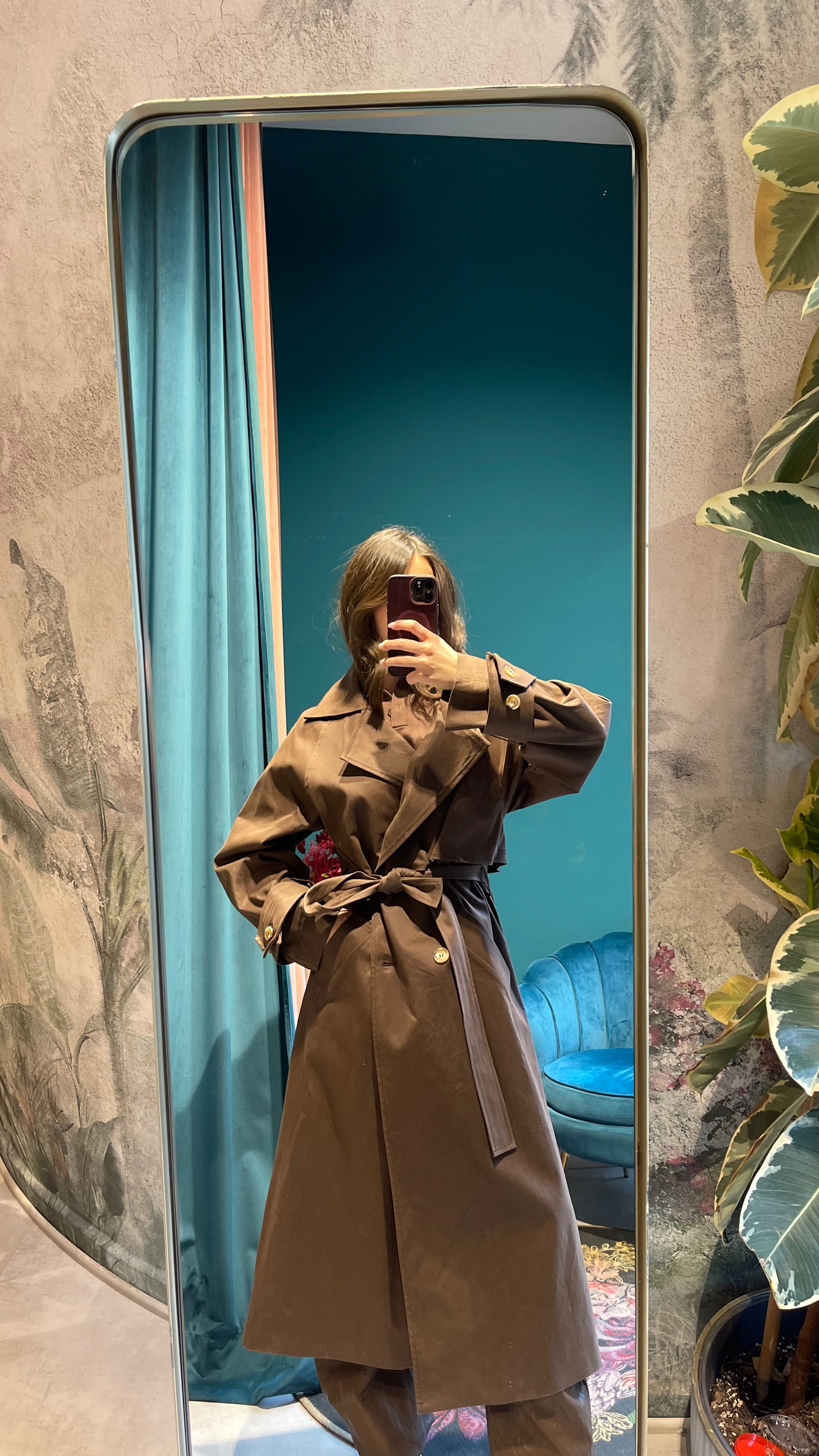 Trench doppiopetto con cintura 