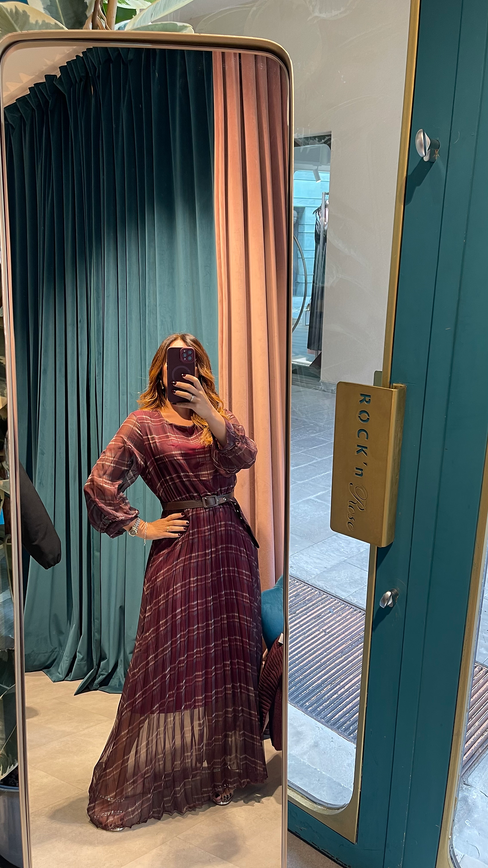 Miniatura: Abito a manica lunga con cintura e gonna plissè