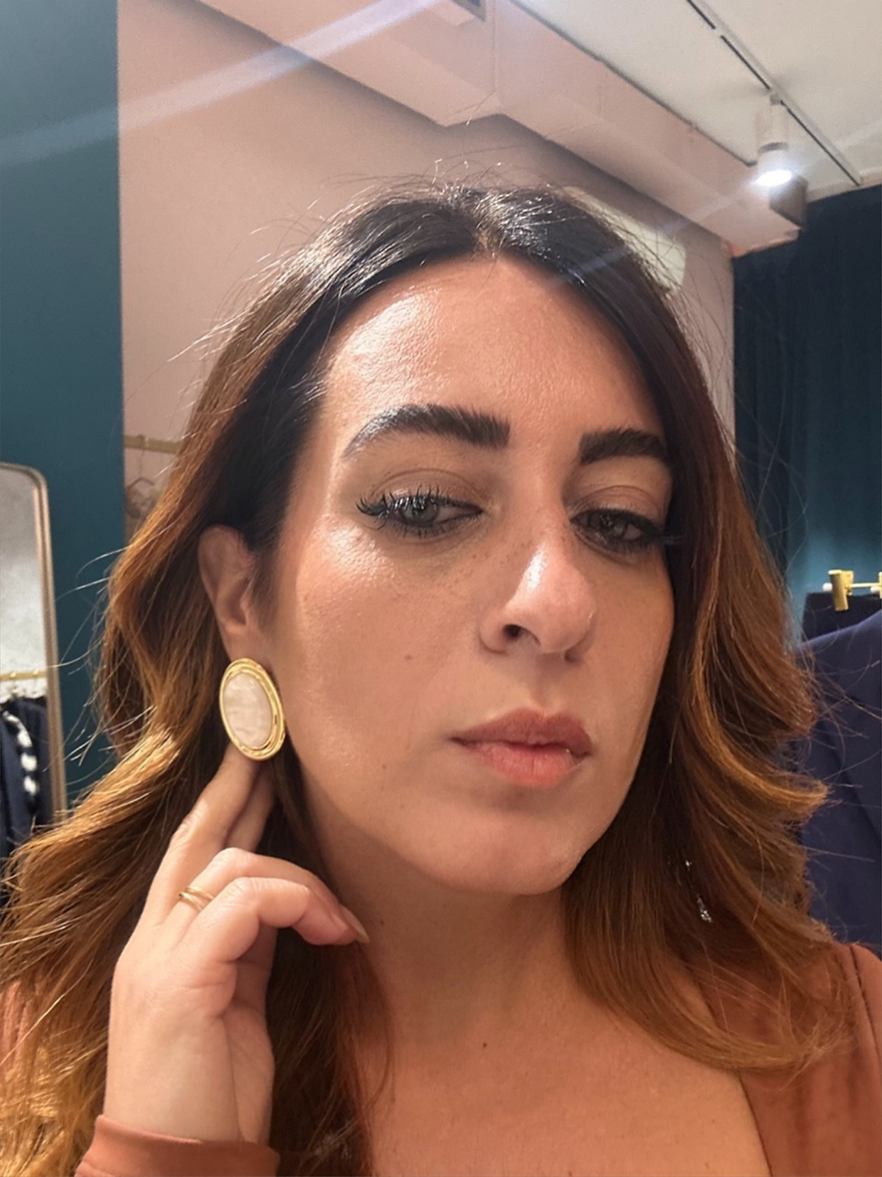 Miniature : Orecchini ovali MADREPERLA 