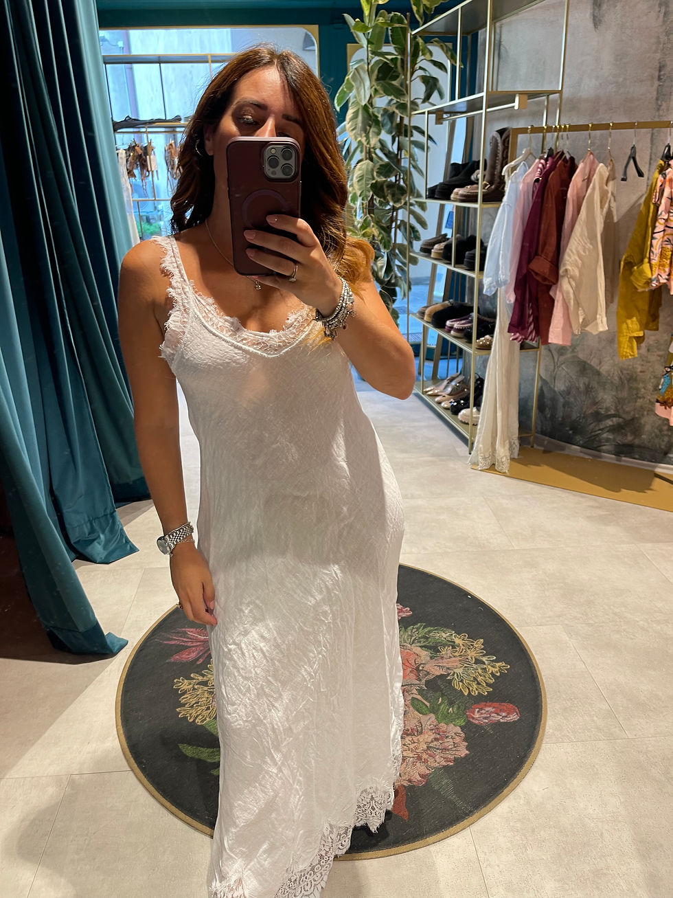 Miniatura: Abito 100% lino con bordo in pizzo 