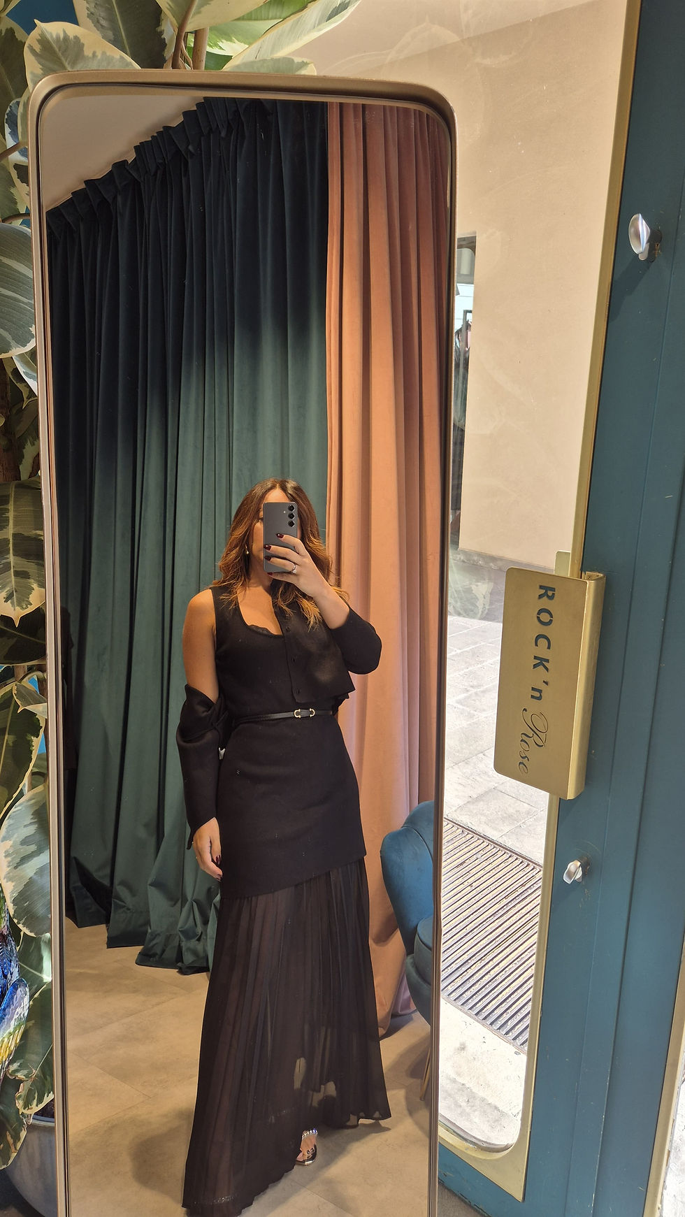 Miniatura: Abito combinato in maglia con gonna plisset e cardigan abbinato 