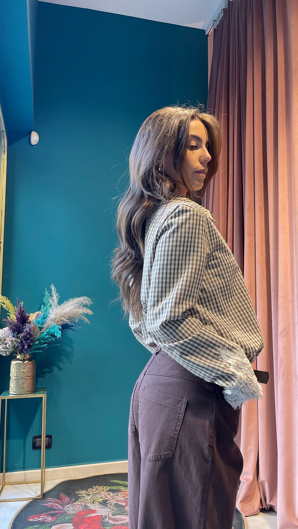 Miniatura: Camicia in cotone  Vicky marrone con polsino in pizzo 