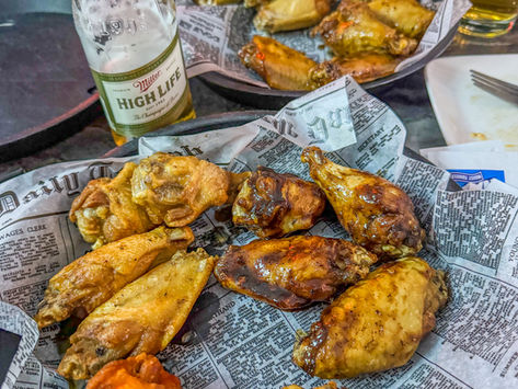 Wing Review: Stags Tavern