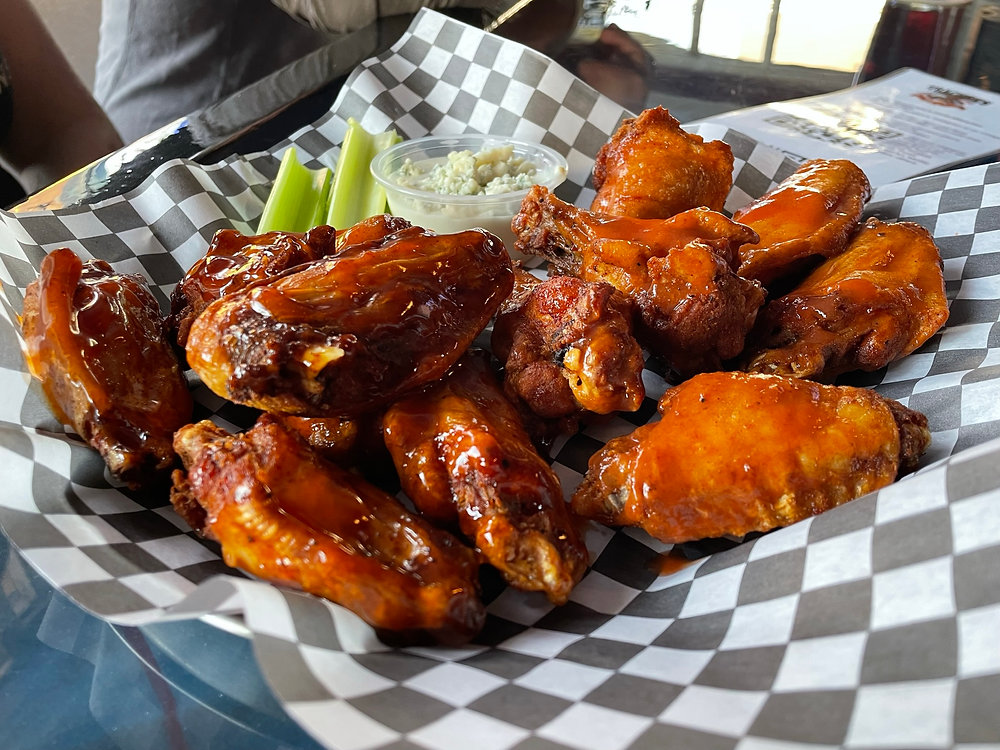 Wing Review Tracker's Pub & Grub