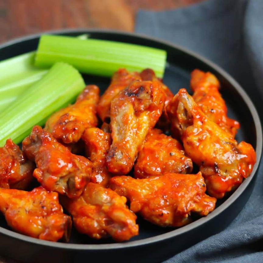 MilwaukeeWings MKE Wing Specials & Reviews