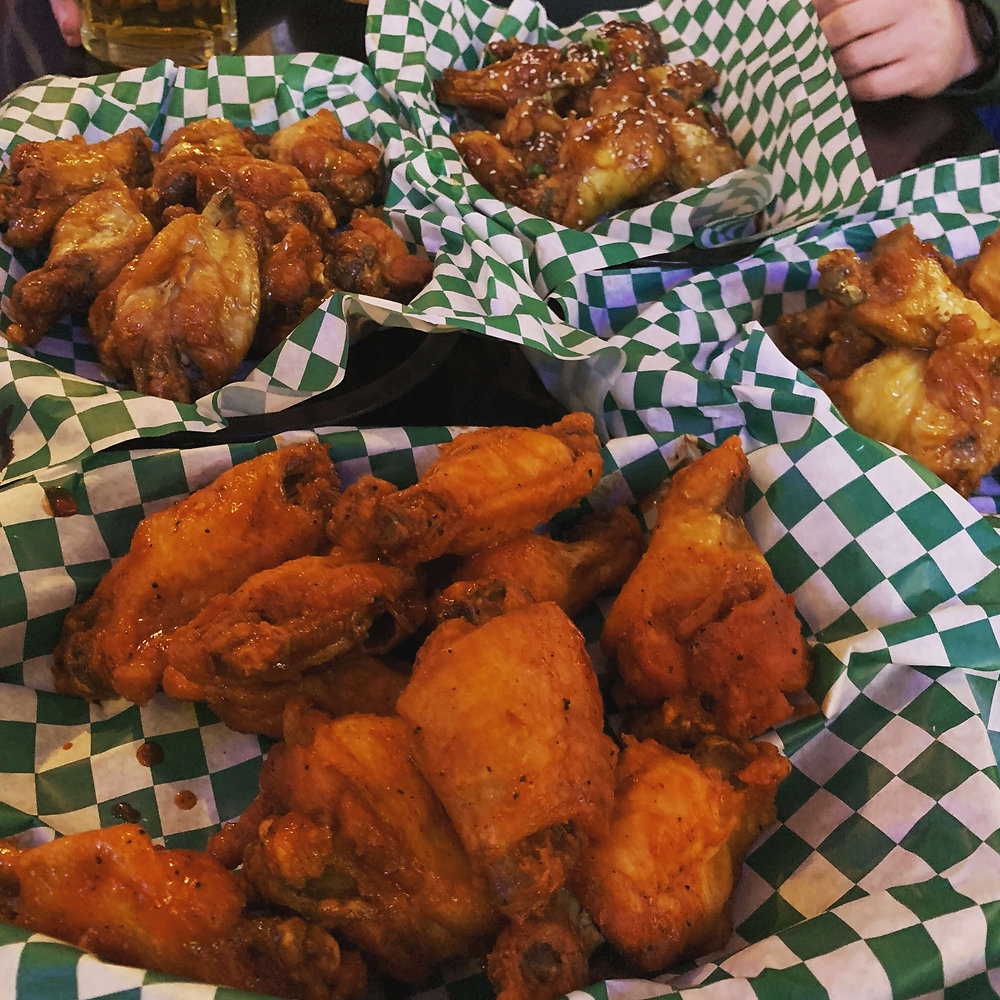 Wing Review Coach's Pub & Grill