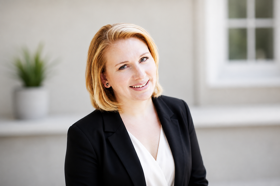 Erin headshot new
