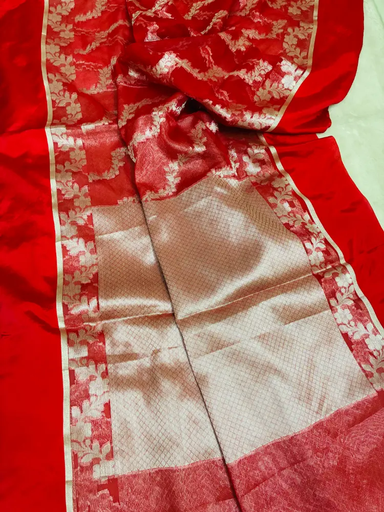 Thumbnail: Benarasi Kora (Lata) - Red