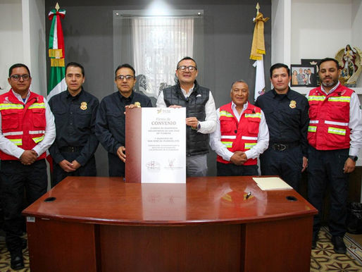 Alcalde Manuel Montes firma convenio con los bomberos iturbidenses