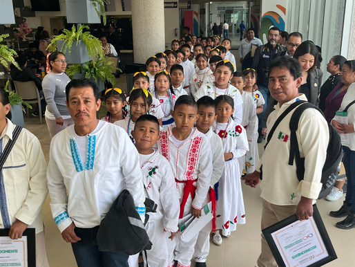 Reconocen a docentes de Misión de Chichimecas en el Congreso del Estado de Guanajuato