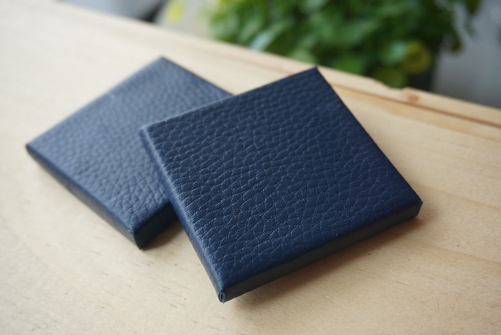 Thumbnail: Blue leather-textured  square board