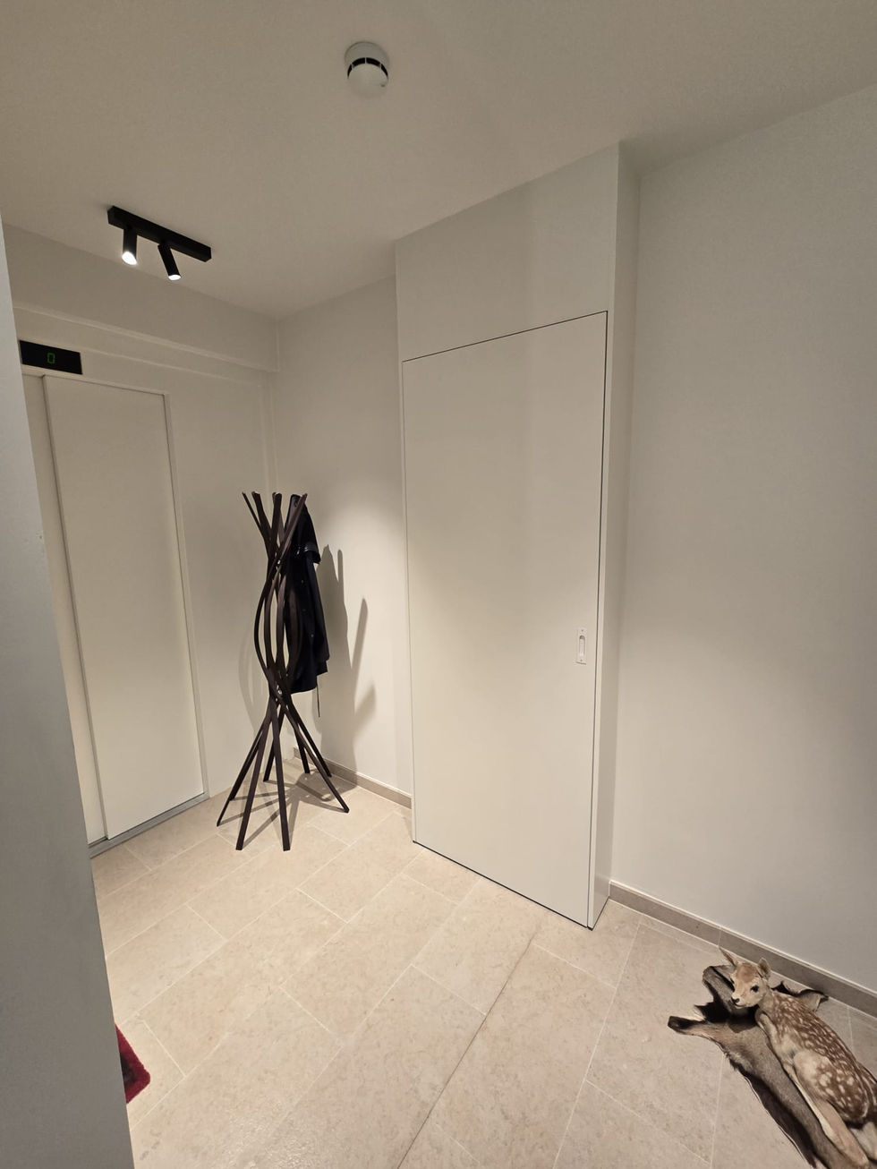 totaalafwerking
schilderwerken
Stone Art
schildertechniek
interieur
woonkamer
keuken