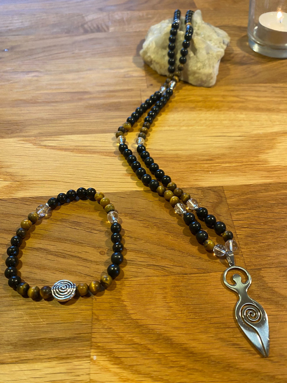 Edelsteinkette mit Göttin Anhänger mit Armkette