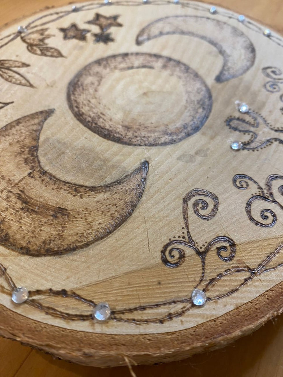 Miniaturbild: Pentakel, Altarscheibe, handgemalt, Mond, Göttin