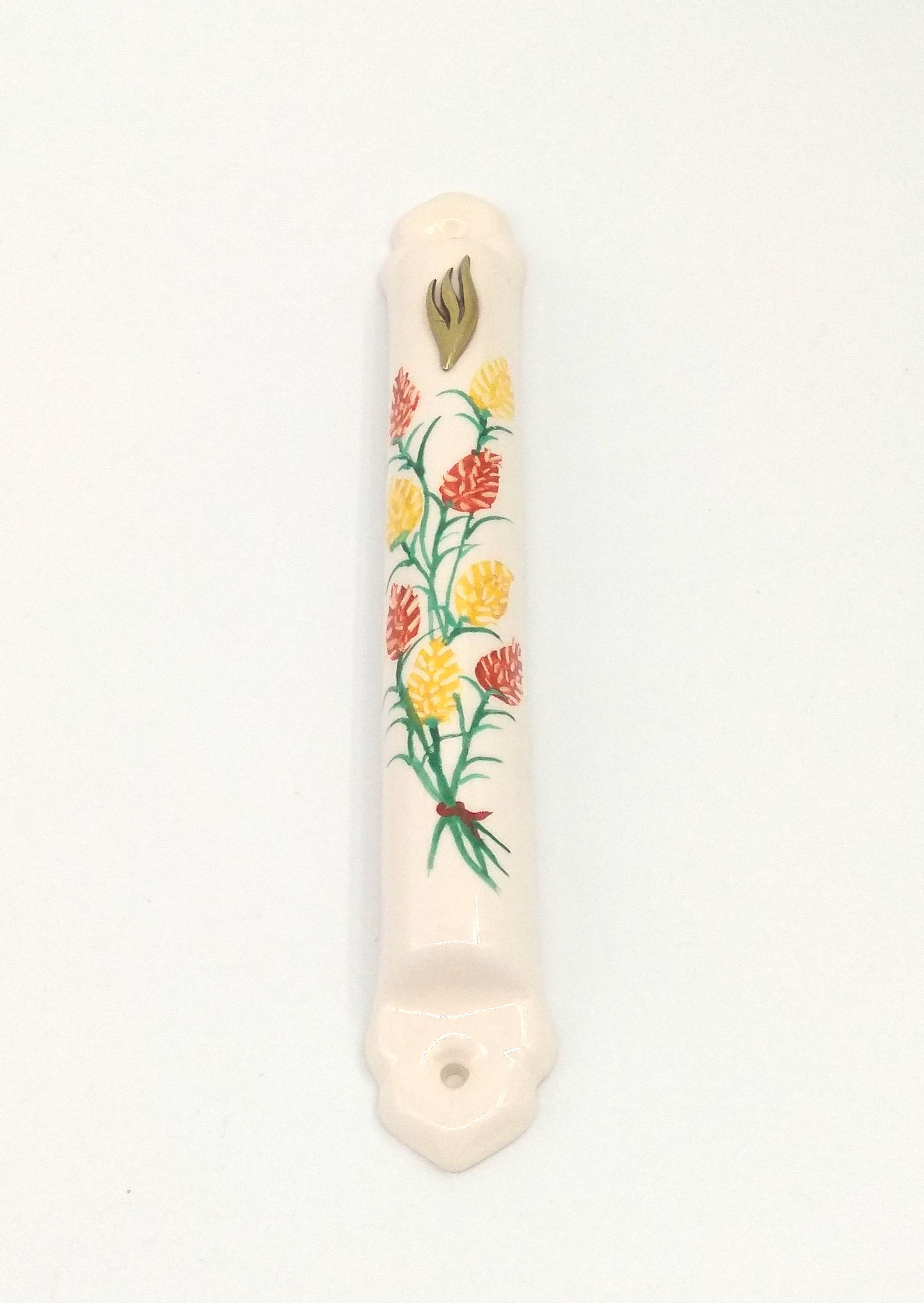 בית מזוזה ארוכה עם עיטור