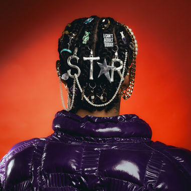Yunior se adentra en el universo afrobeats con STAR*ing, su EP más personal hasta la fecha donde cada canción tiene su propia estrella