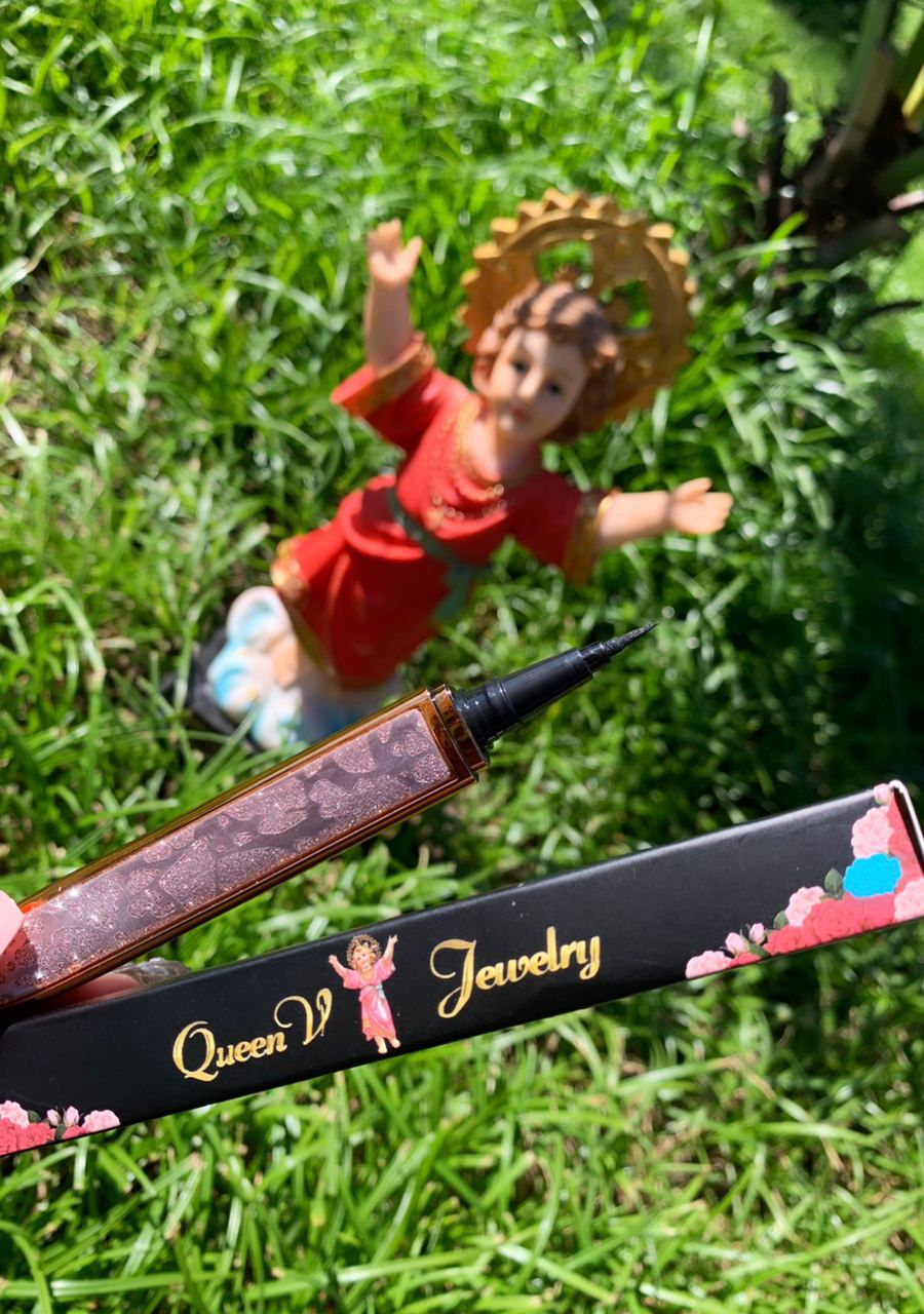 Thumbnail: Niño Divino Diamond lash glue eyeliner