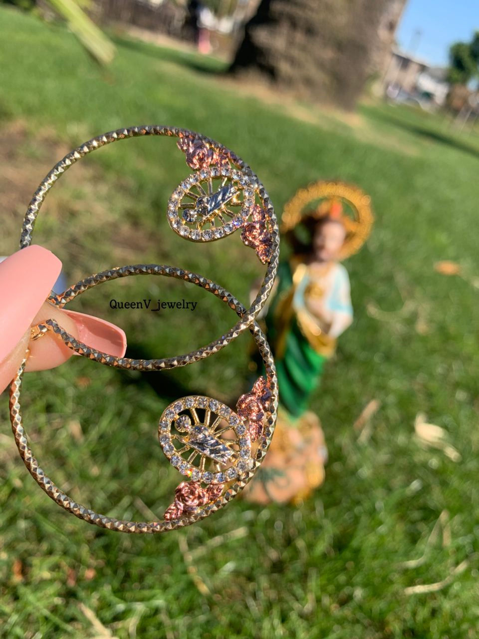 Thumbnail: 3Tone San Juditas Crystal Hoop Earrings🦋