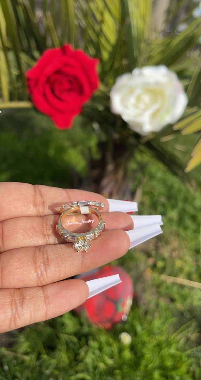 Thumbnail: 2pcs Crystal promise rings Set