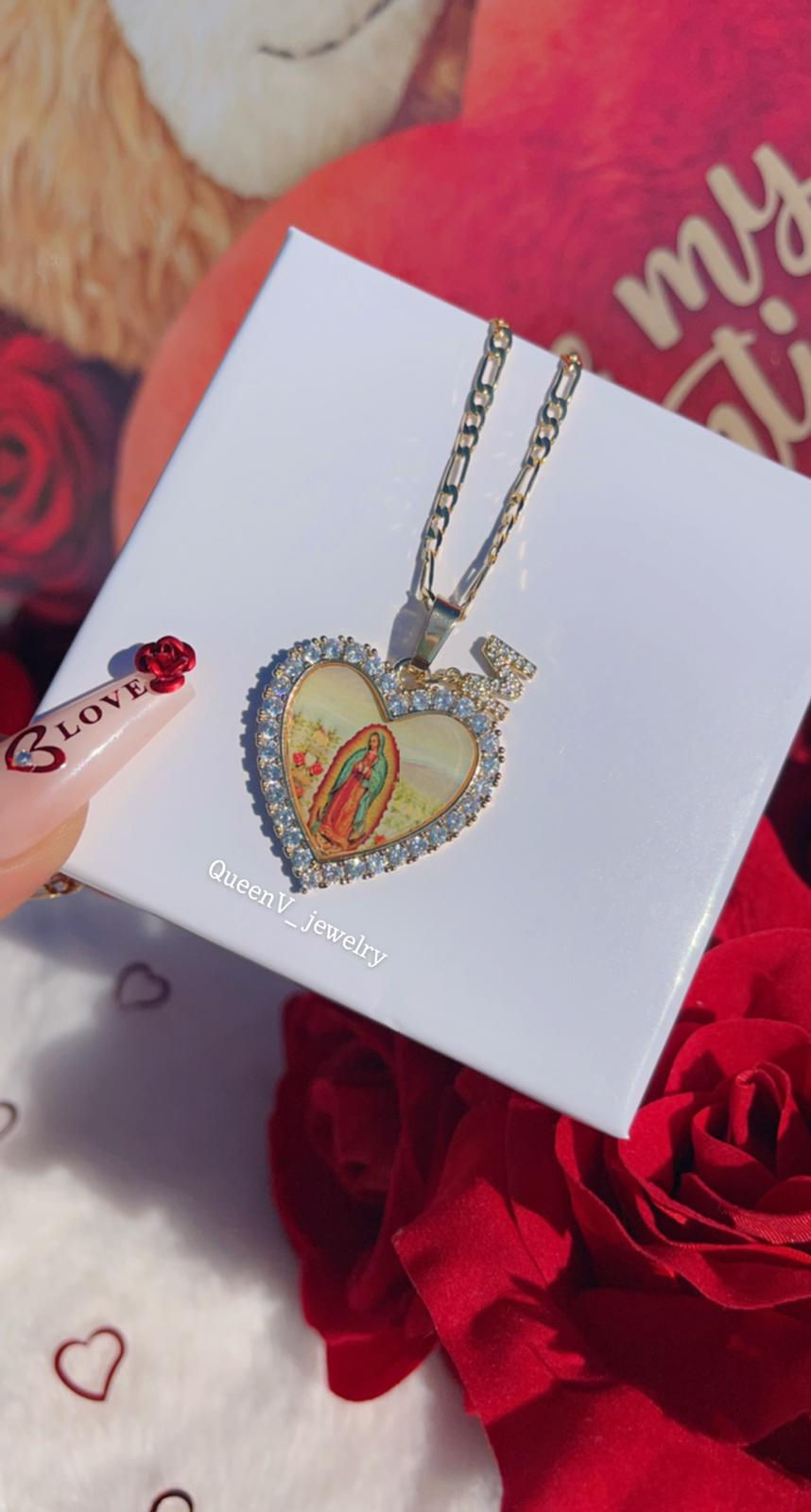 Thumbnail: Guadalupe Diamond heart necklace