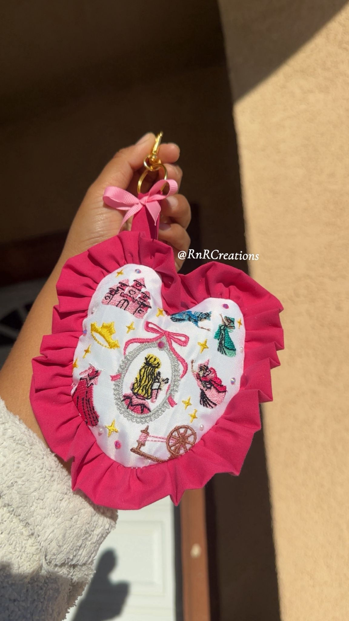 Princess Aurora - Character Embroidered Rhinestone Key
