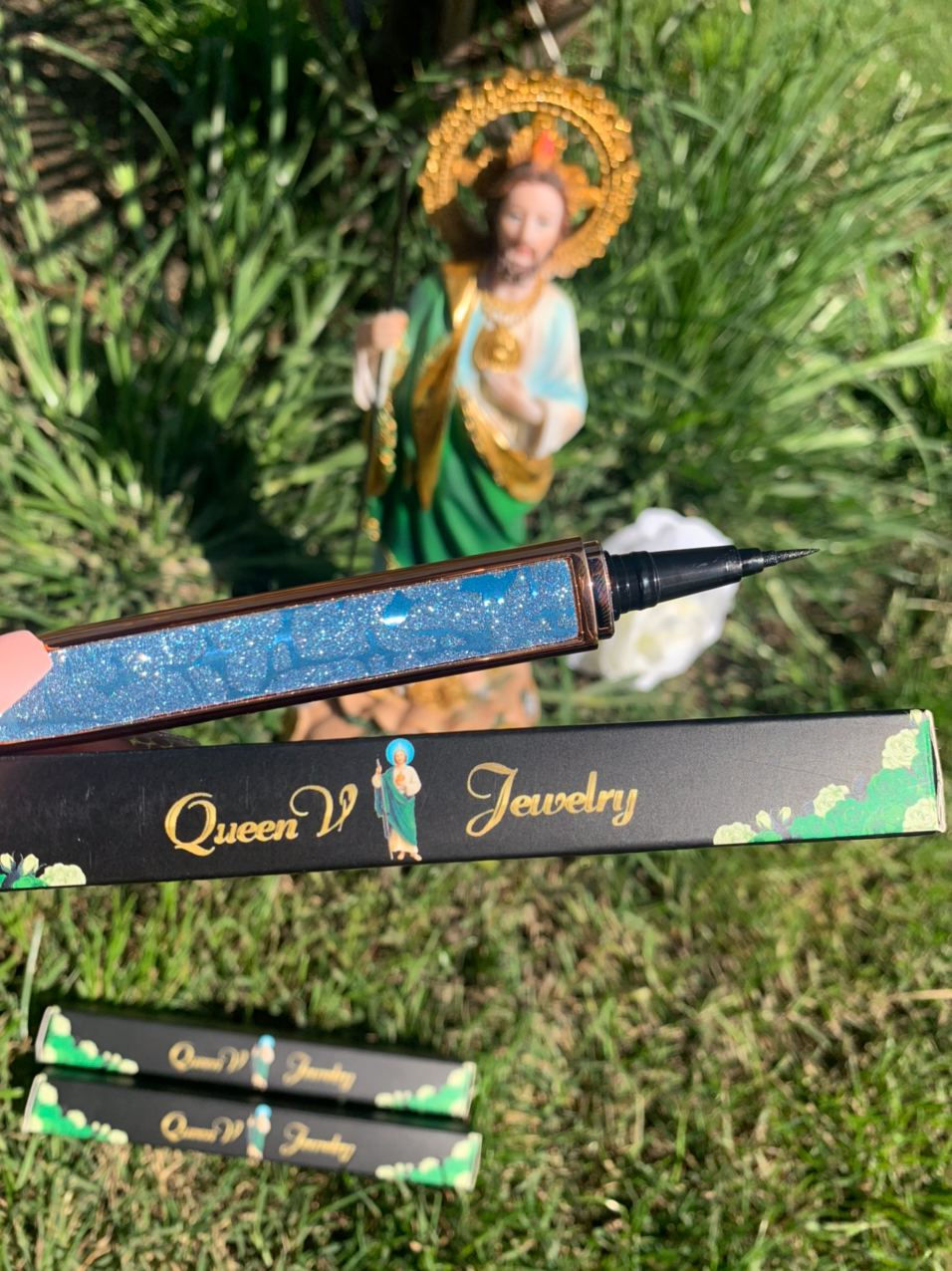 Thumbnail: St Jude Diamond lash glue eyeliner