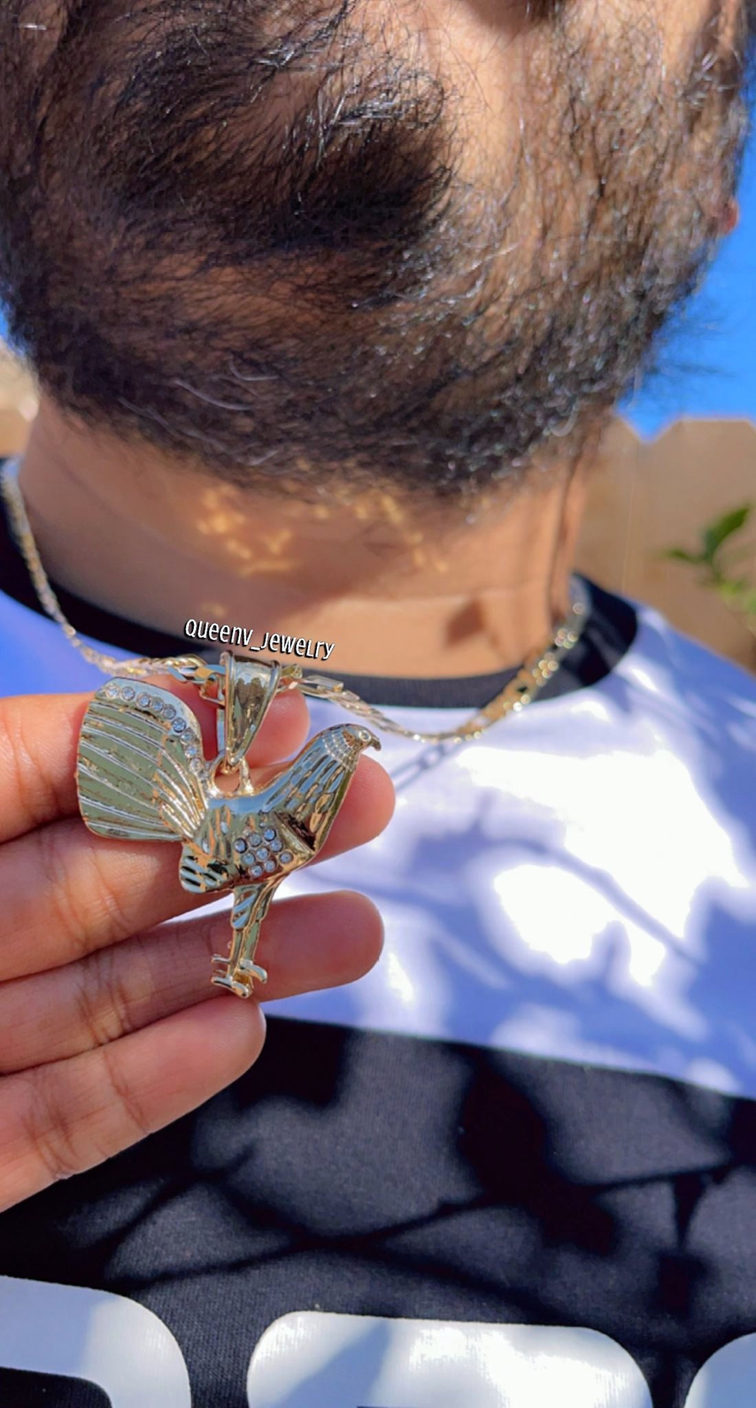 El Gallo White Crystal Necklace