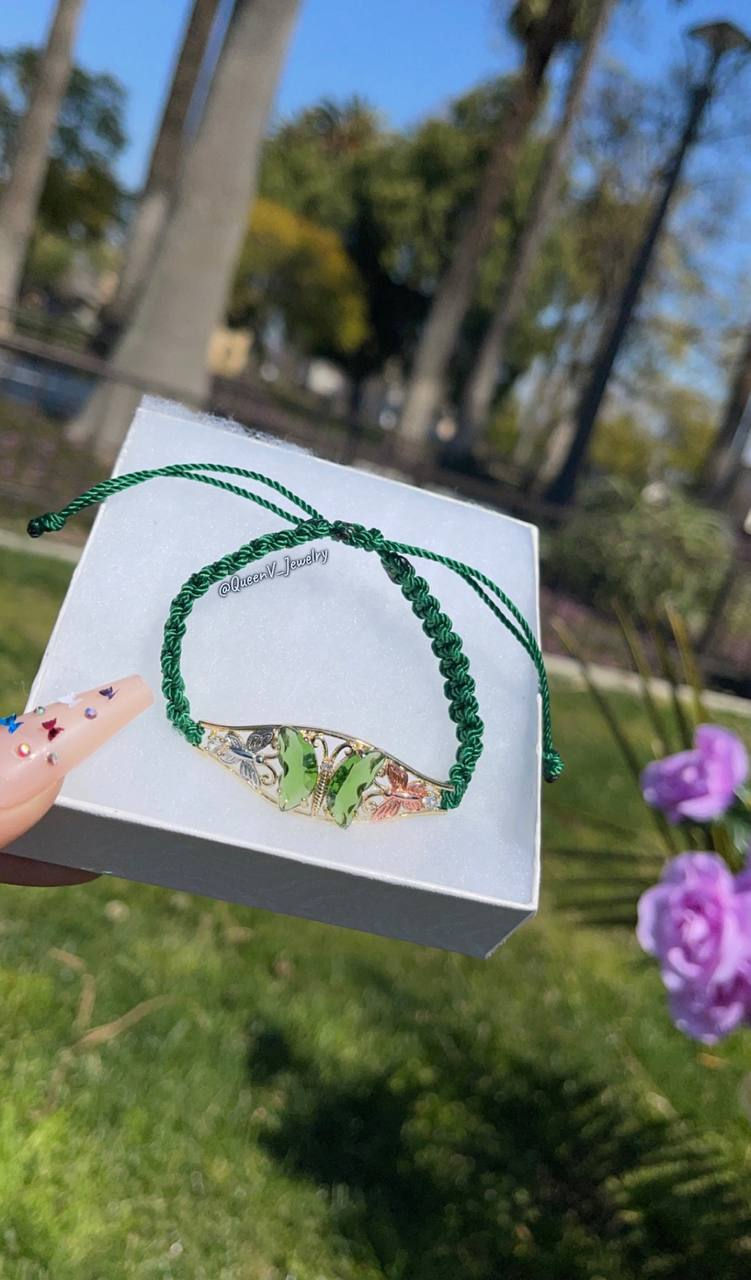 Thumbnail: Green Glass Butterfly Thread Bracelet🦋