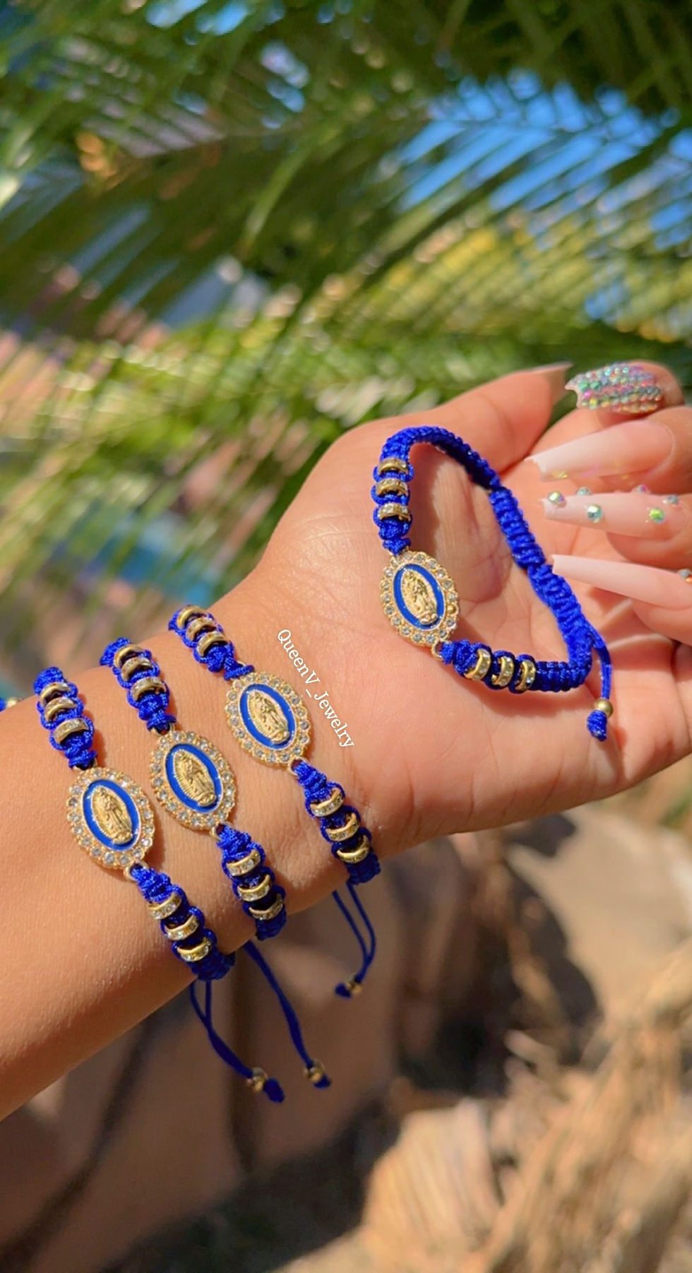 Thumbnail: Nuestra Guadalupe Crystal Thread Bracelet