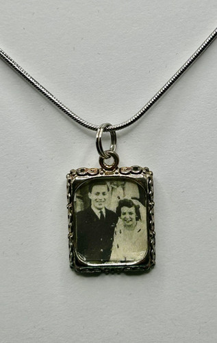 Personalized Family Photo Necklace | website