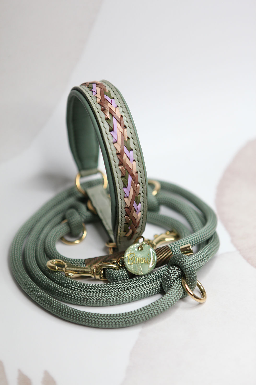 Miniaturbild: Volllederhalsband mit Känguruflechtung