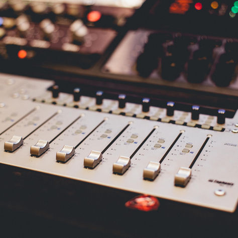 Rising Techno DJs to Watch in 2025