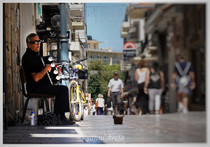 Busker, Heraklion, Crete, Greece