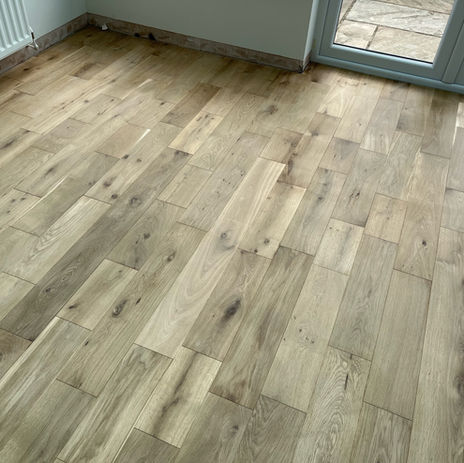 Hardwood flooring with lacquer coating