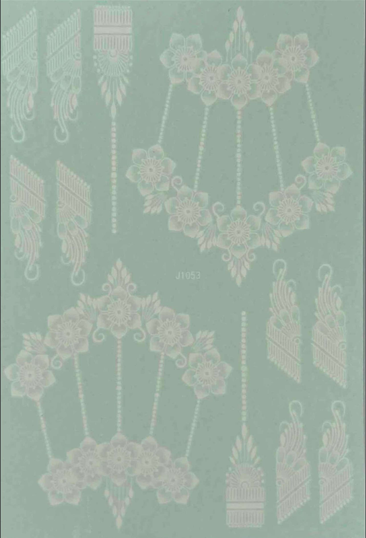 Sarah tatouage blanc 