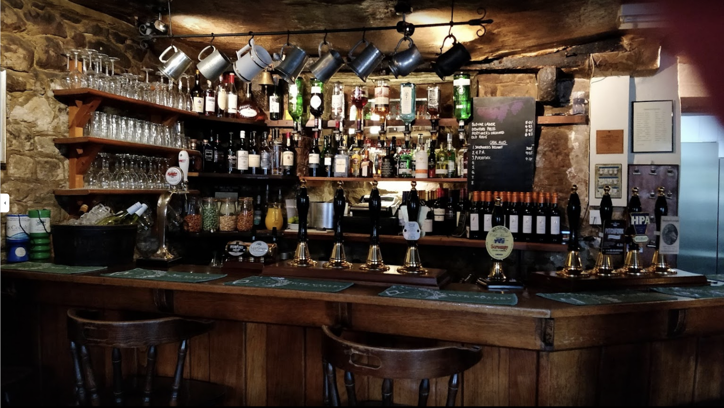 The Ostrich Inn logo
