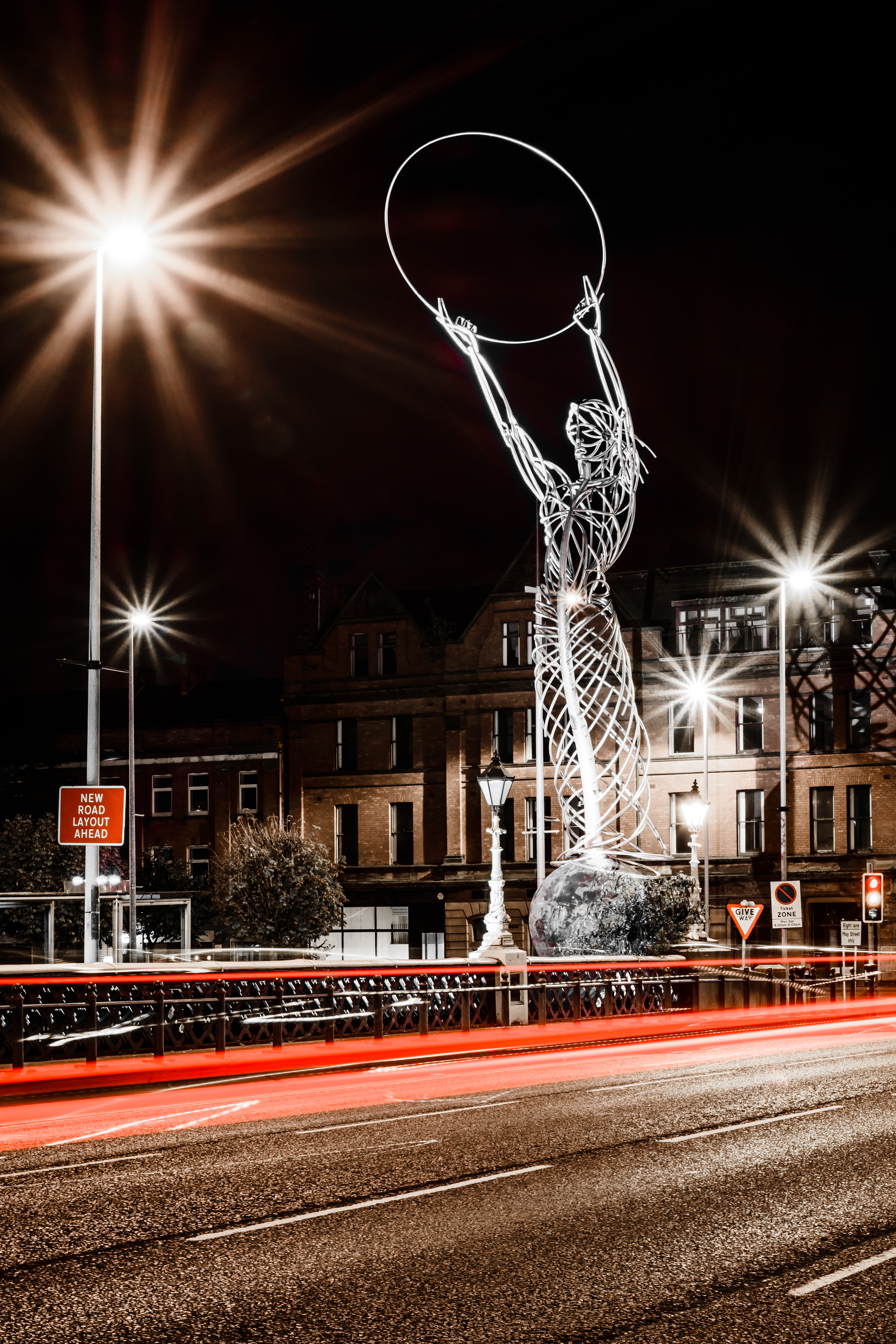 Beams of Light In Belfast - REF:57