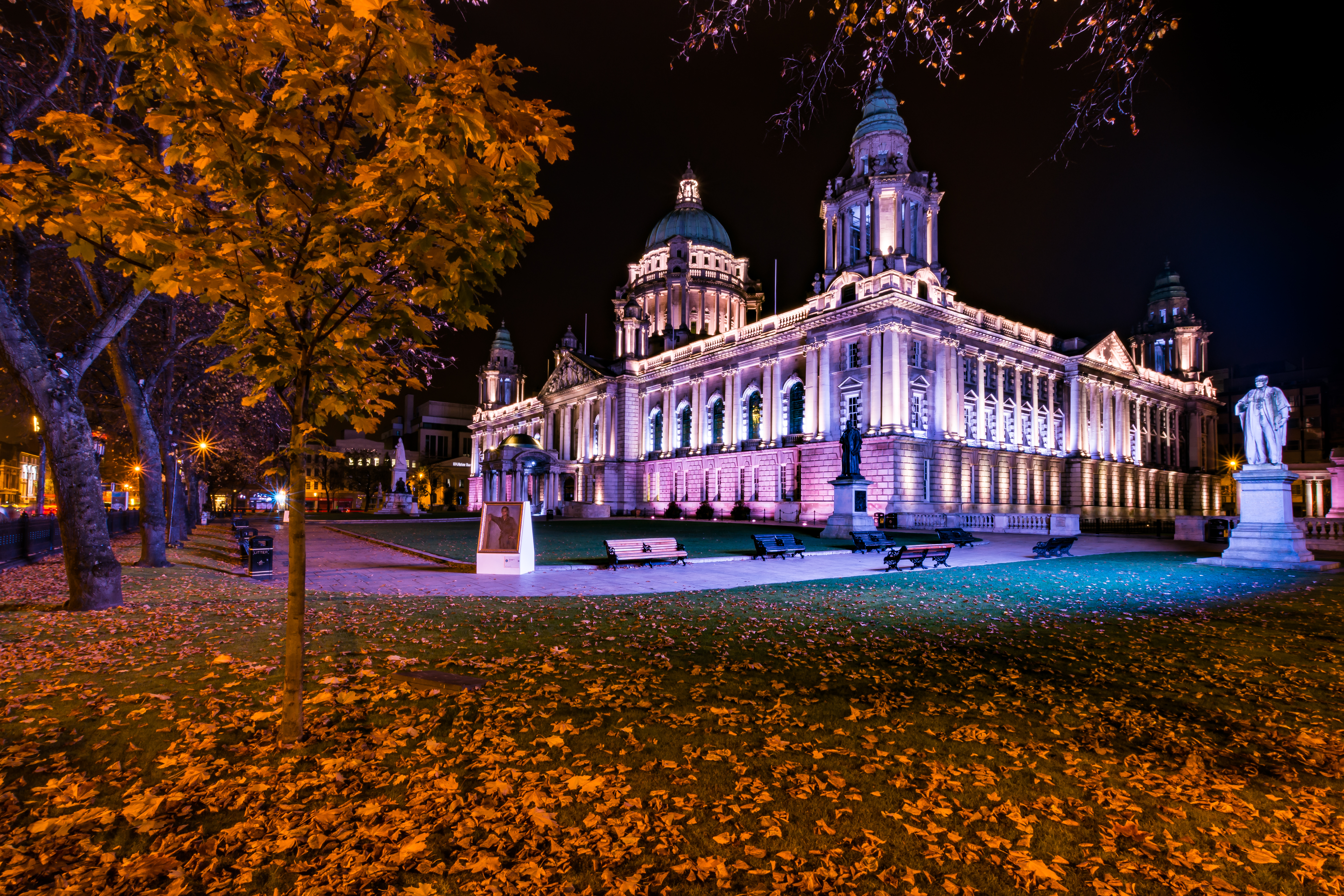 City Hall Autumn Night - REF:69